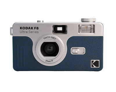 Camera analogica Ultra F8 Navy Blue con flash integrato