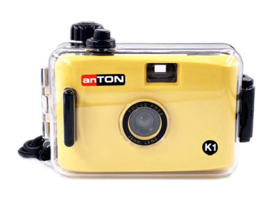 anTON K1 con custodia subacquea e pellicola a colori original WOLFEN